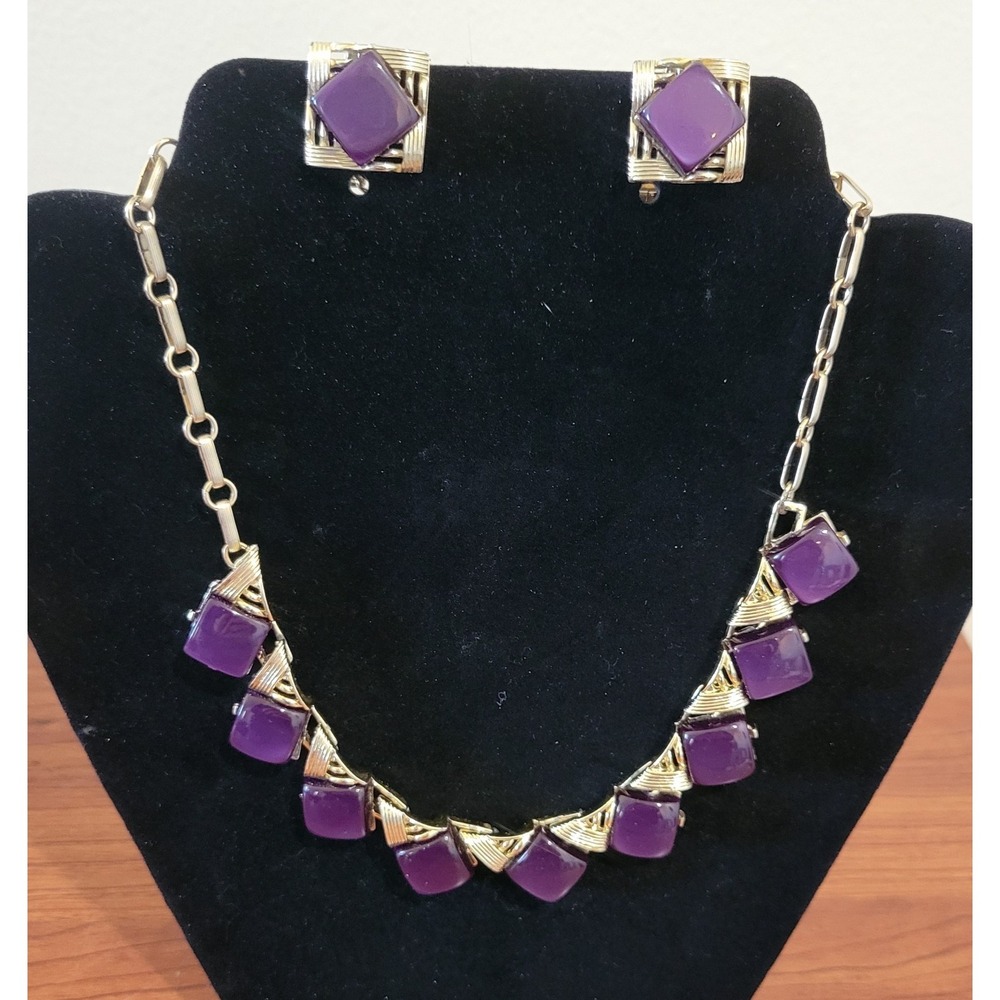 Vintage Coro Purple Thermoset Gold Tone Necklace And Earrings Square Clip On
